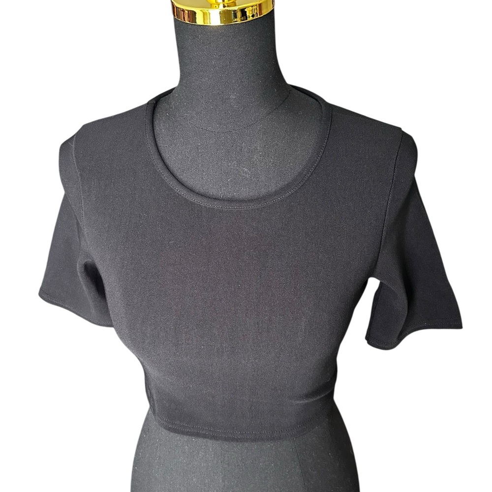 Nasty Gal Women’s Black Short Sleeve Minimalist Crop Top Size 2